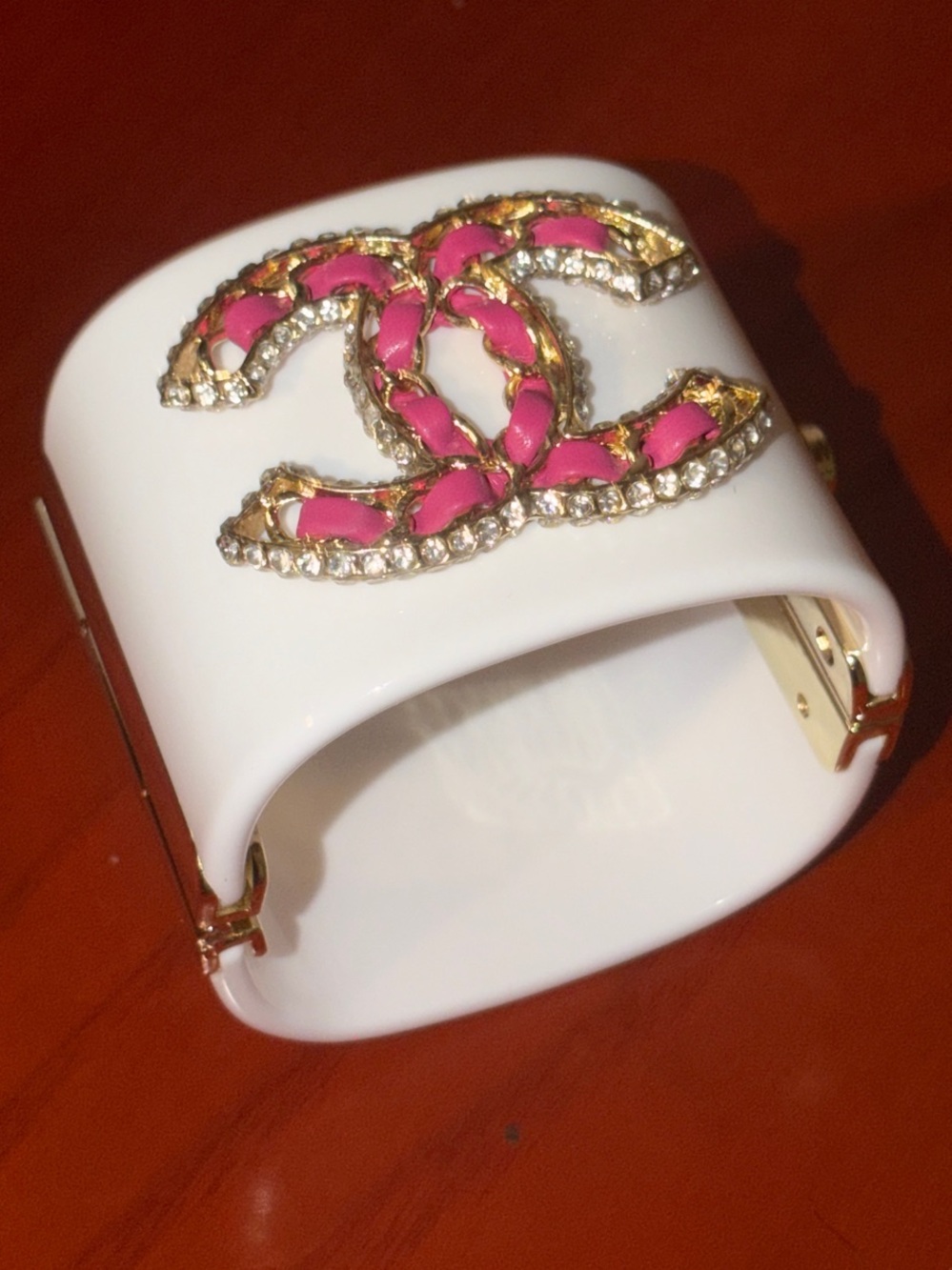 🤍💖 White/Pink/Gold CC Cuff 🤍💅